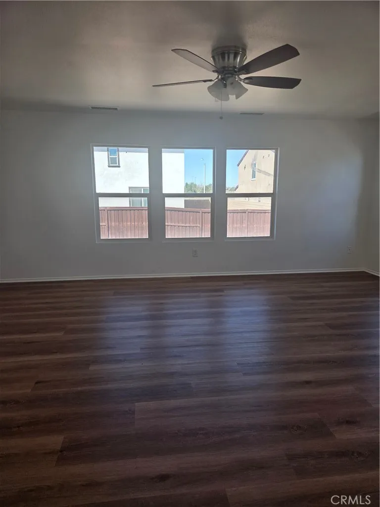10266 Susan Hesperia, CA 92345