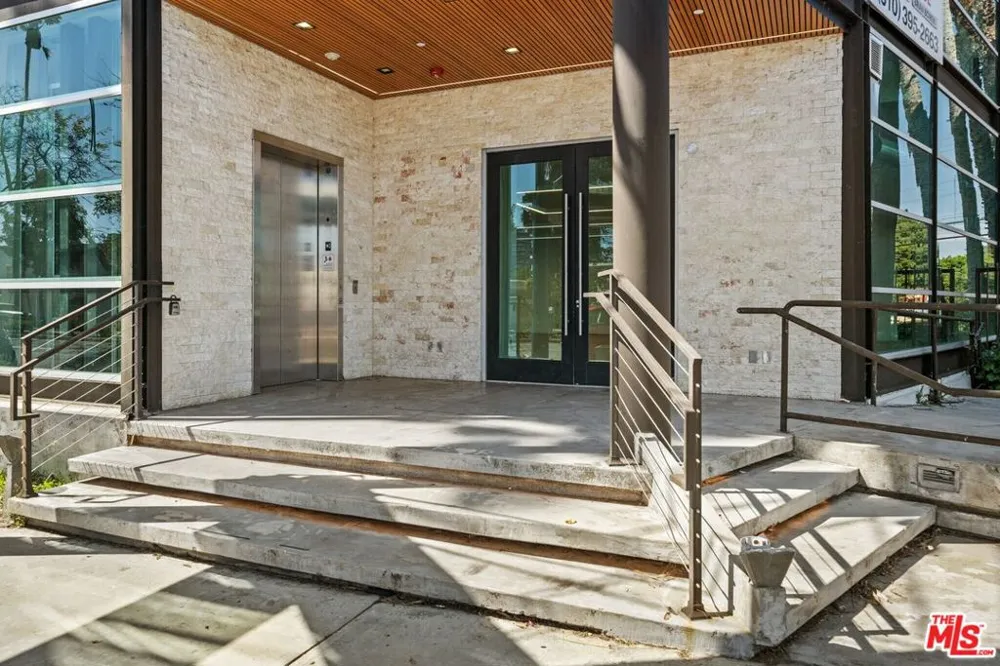 5963 Washington Boulevard Culver City, CA 90232