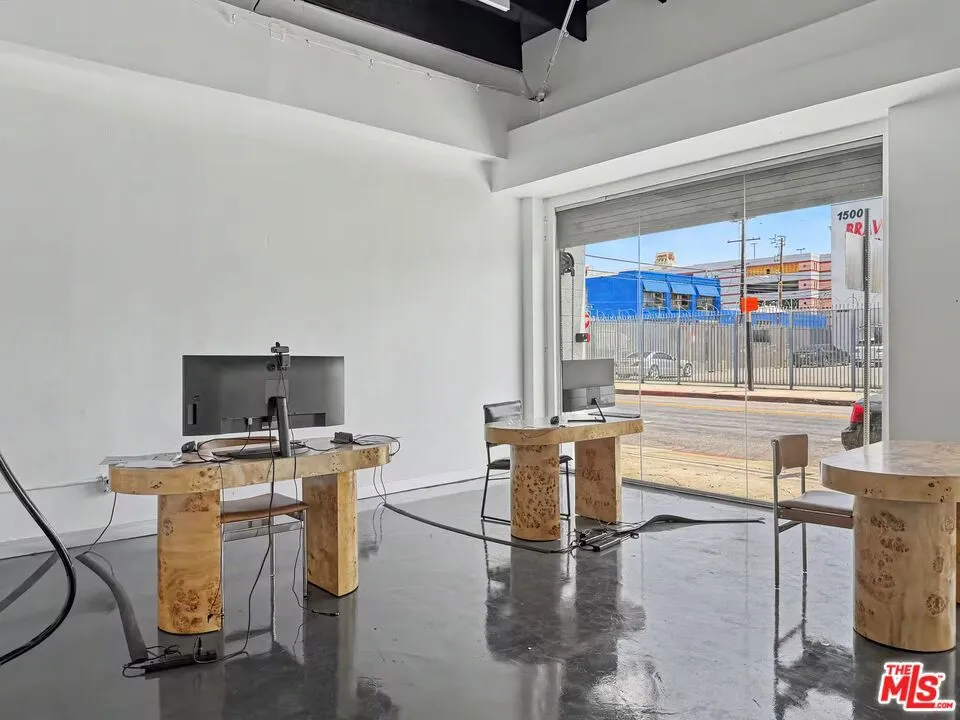 1507 Maple Avenue Los Angeles, CA 90015