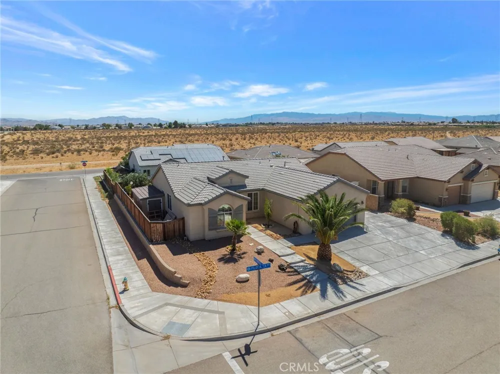 15643 Pilot Rock Way Victorville, CA 92394