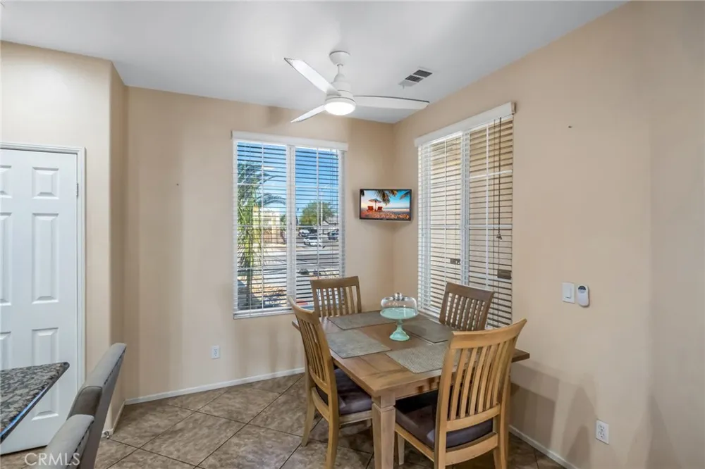 15643 Pilot Rock Way Victorville, CA 92394