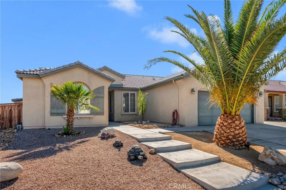 15643 Pilot Rock Way Victorville, CA 92394