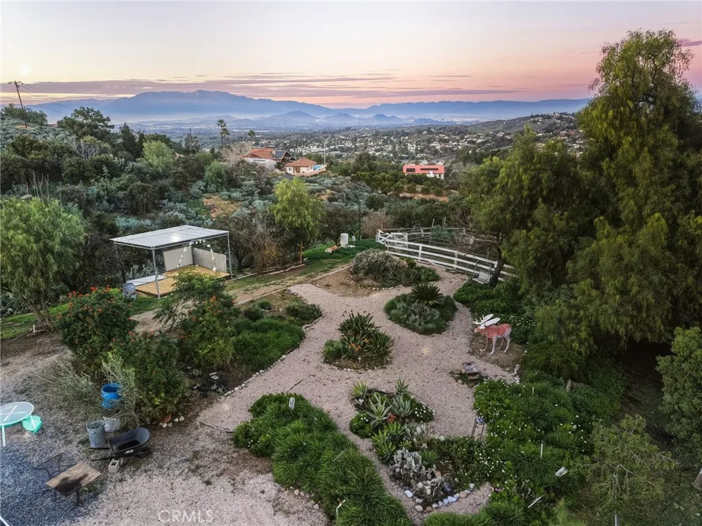 17575 Wicker Riverside, CA 92504