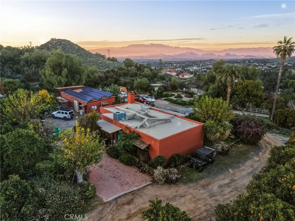 17575 Wicker Riverside, CA 92504
