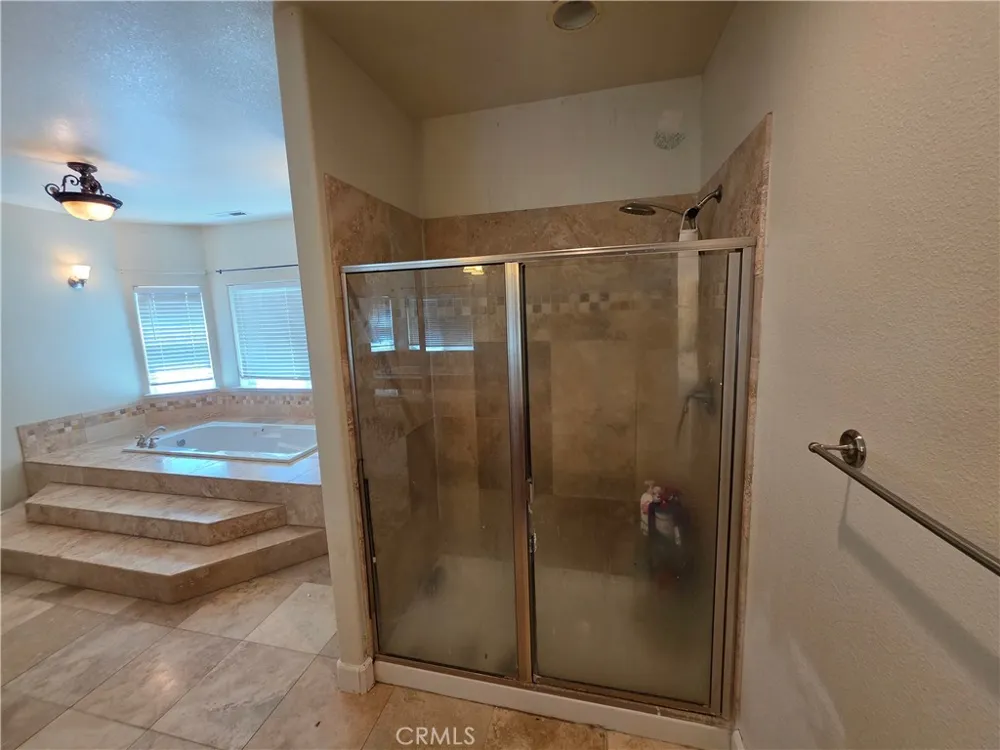18817 dove crt. Hidden Valley Lake, CA 95467