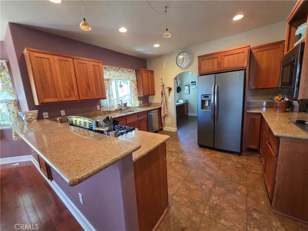 18817 dove crt. Hidden Valley Lake, CA 95467
