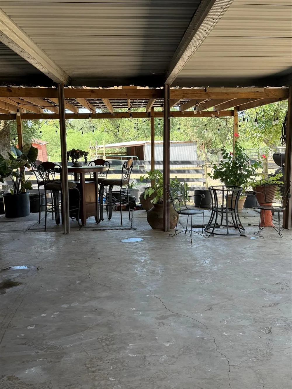 100 Evans Street Alleyton, TX 78935