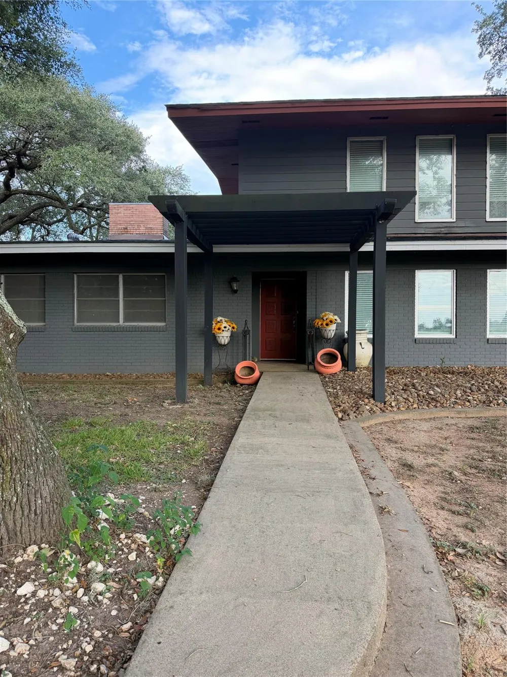 100 Evans Street Alleyton, TX 78935