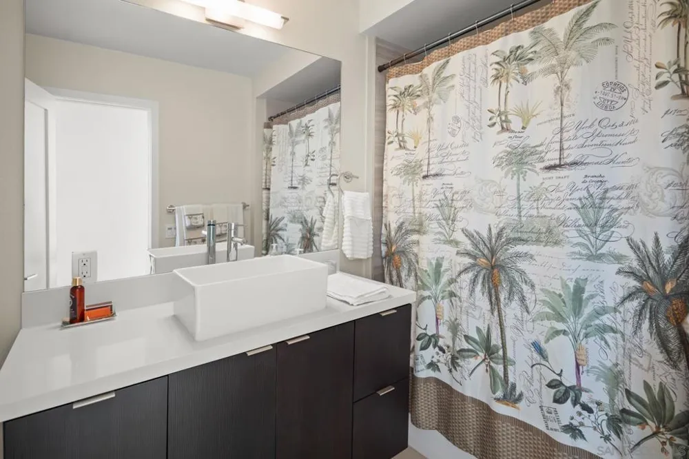 8 Antigua Ct Coronado, CA 92118