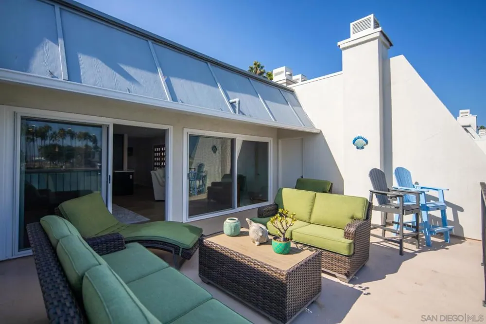 8 Antigua Ct Coronado, CA 92118