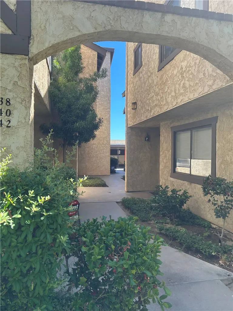 1340 W Avenue J4 Lancaster, CA 93534