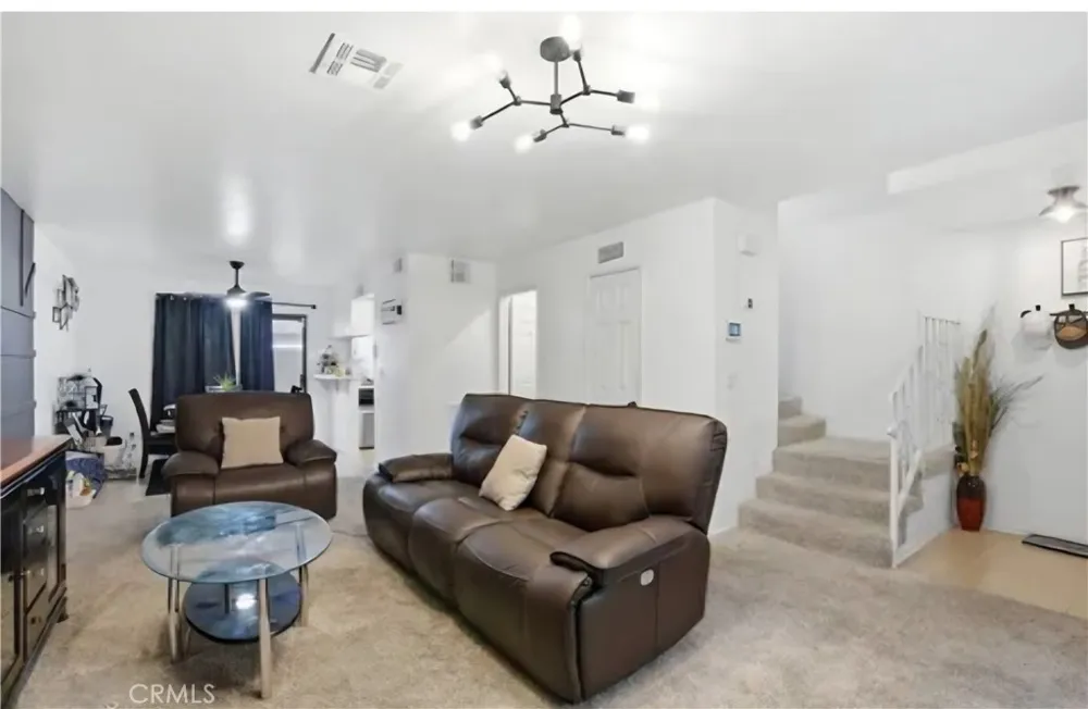 1340 W Avenue J4 Lancaster, CA 93534
