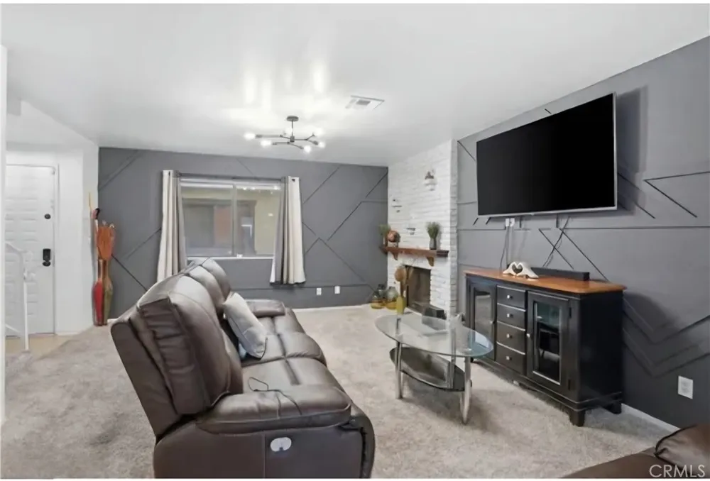 1340 W Avenue J4 Lancaster, CA 93534