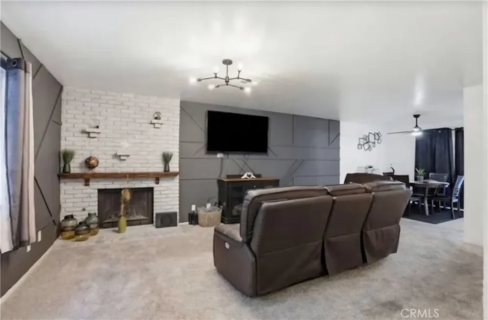 1340 W Avenue J4 Lancaster, CA 93534