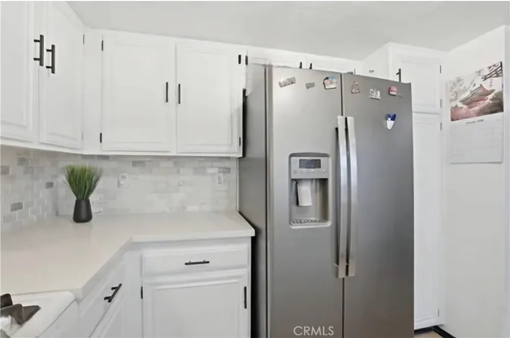 1340 W Avenue J4 Lancaster, CA 93534