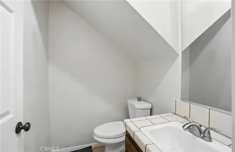 1340 W Avenue J4 Lancaster, CA 93534