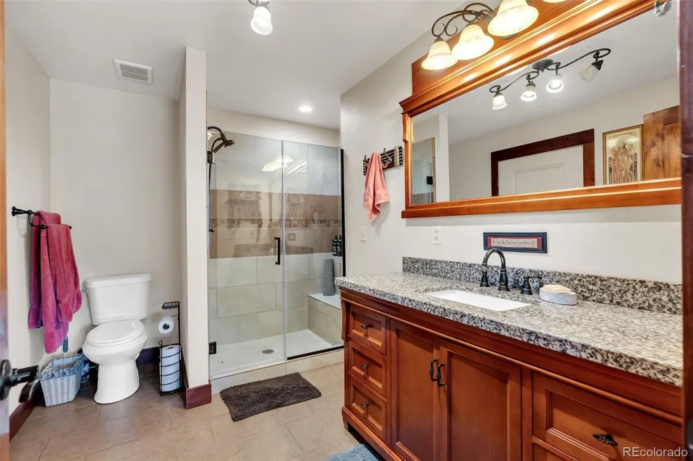 7190 Nautique Circle Larkspur, CO 80118
