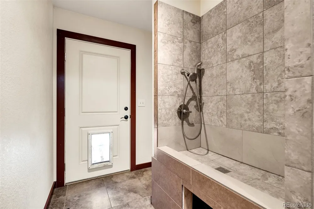 7190 Nautique Circle Larkspur, CO 80118