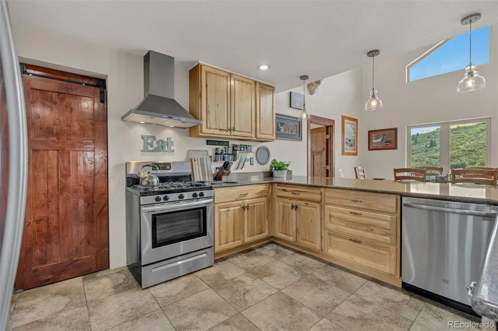 7190 Nautique Circle Larkspur, CO 80118