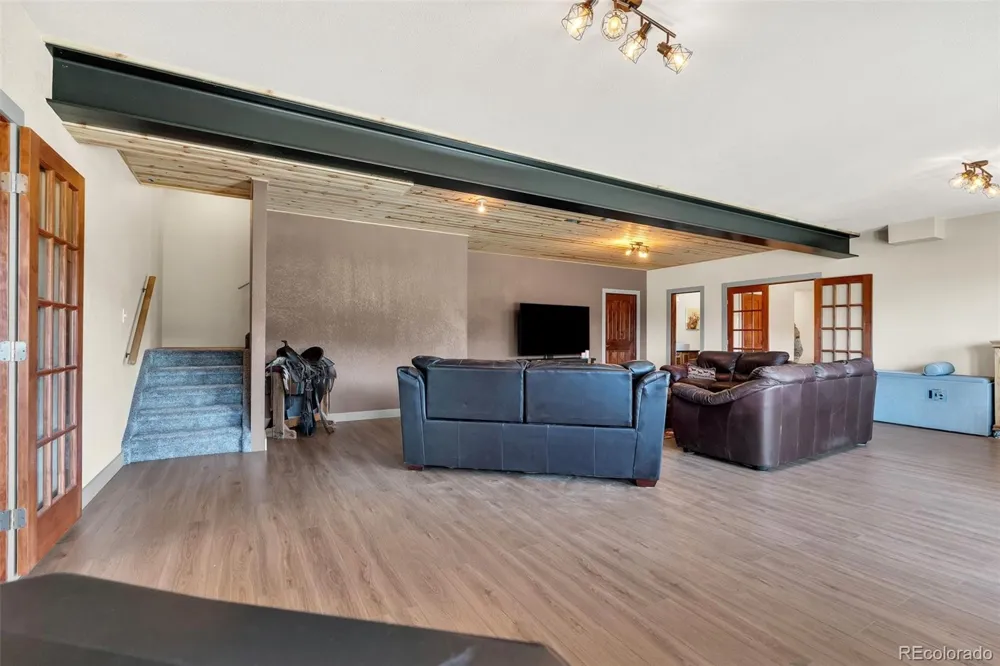 7190 Nautique Circle Larkspur, CO 80118
