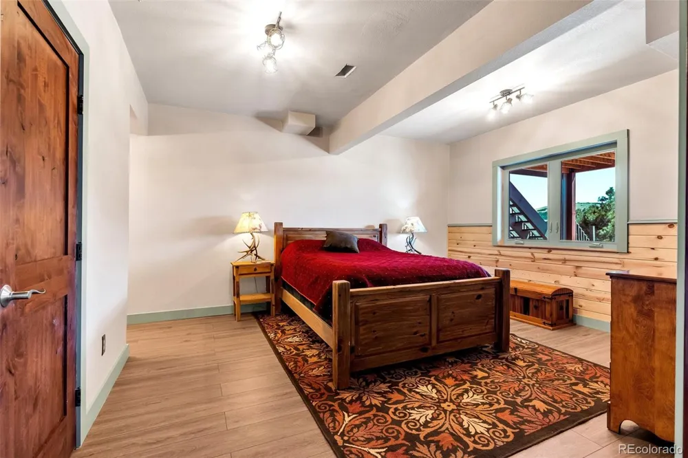 7190 Nautique Circle Larkspur, CO 80118