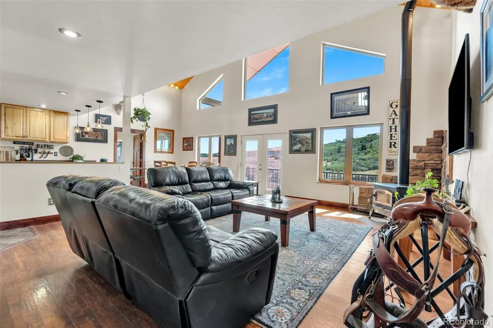 7190 Nautique Circle Larkspur, CO 80118