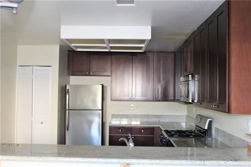 42 Columbia #11 Irvine, CA 92612