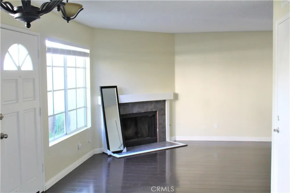 42 Columbia #11 Irvine, CA 92612