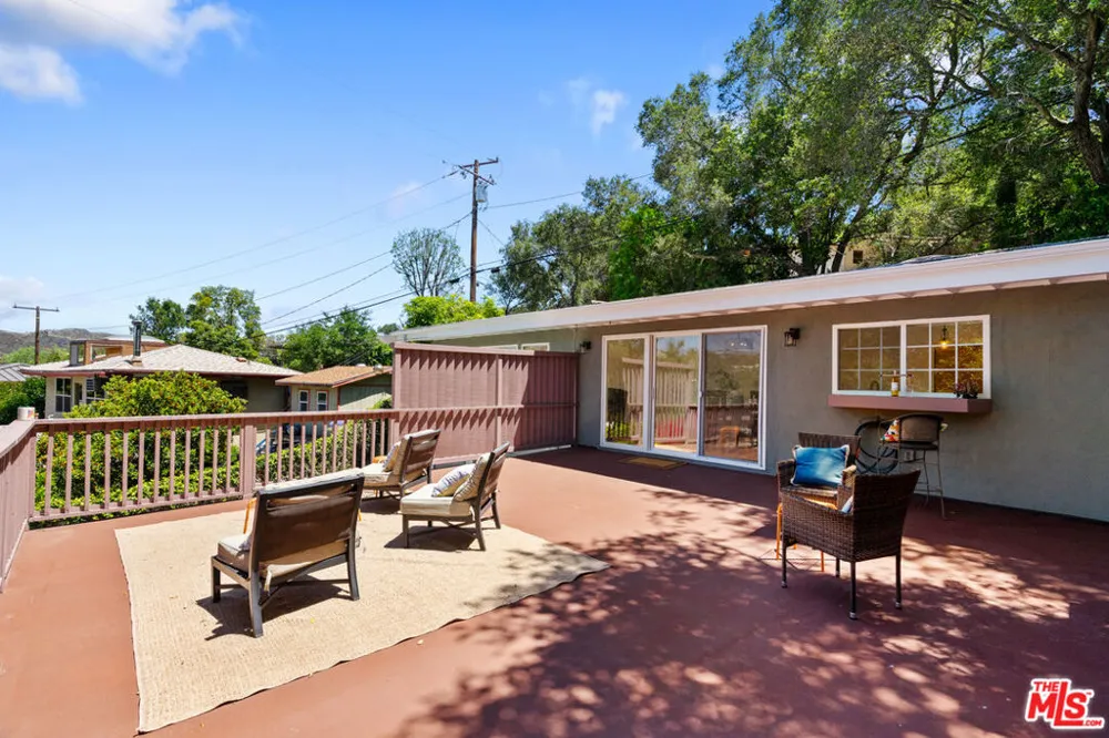 19639 Vision Drive Topanga, CA 90290