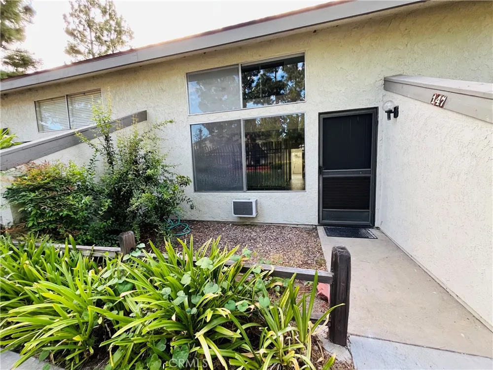 21321 Norwalk Boulevard #147 Hawaiian Gardens, CA 90716
