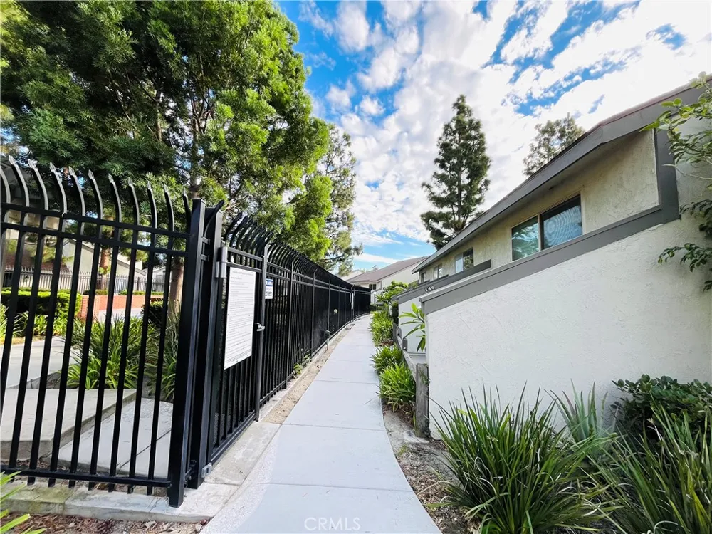 21321 Norwalk Boulevard #147 Hawaiian Gardens, CA 90716