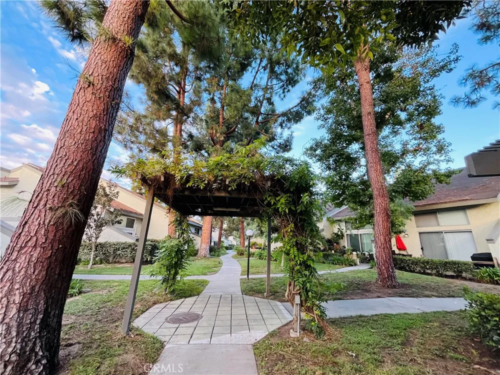 21321 Norwalk Boulevard #147 Hawaiian Gardens, CA 90716