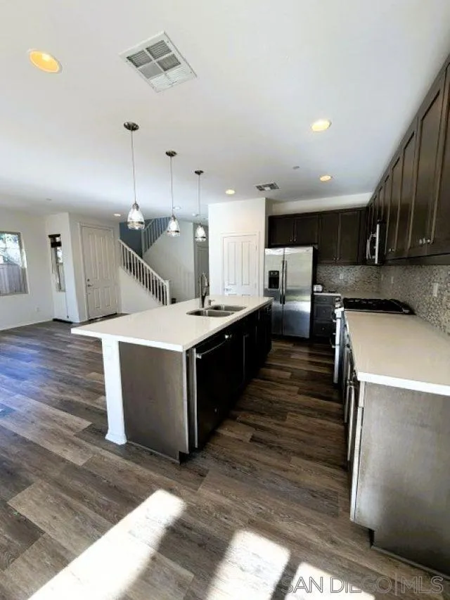 2019 Stargazer Ln Vista, CA 92084