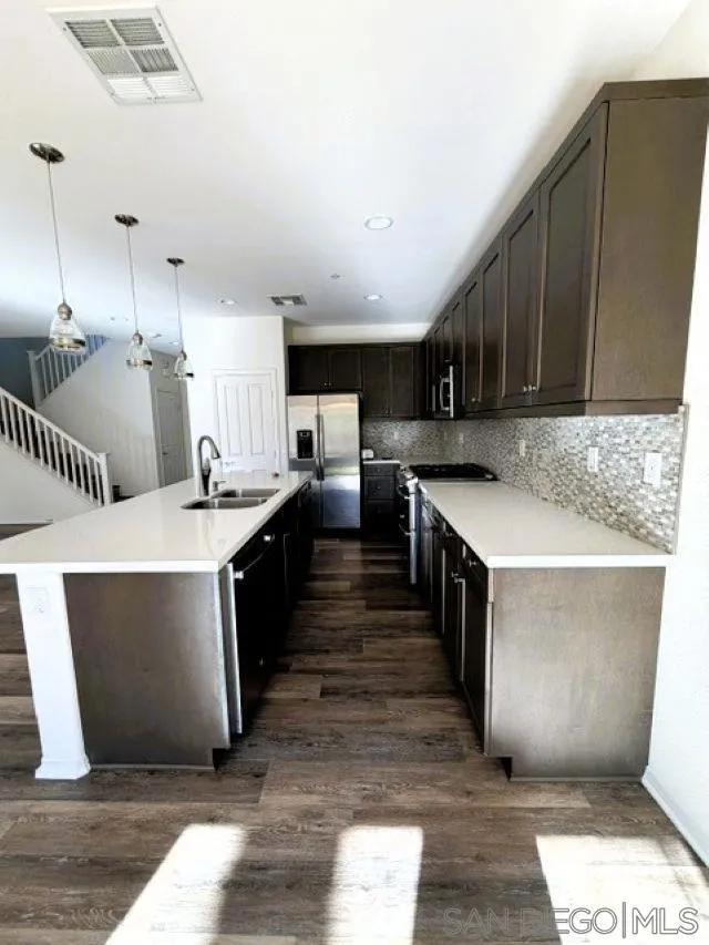 2019 Stargazer Ln Vista, CA 92084