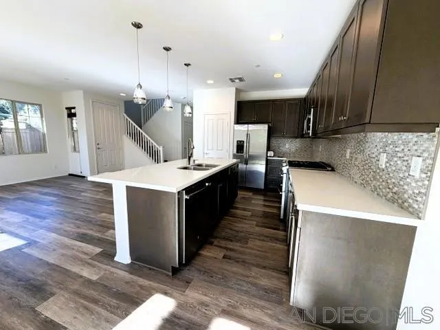2019 Stargazer Ln Vista, CA 92084