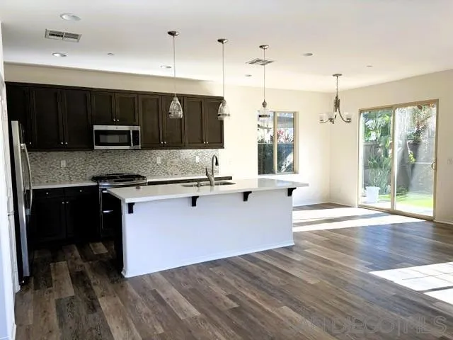 2019 Stargazer Ln Vista, CA 92084