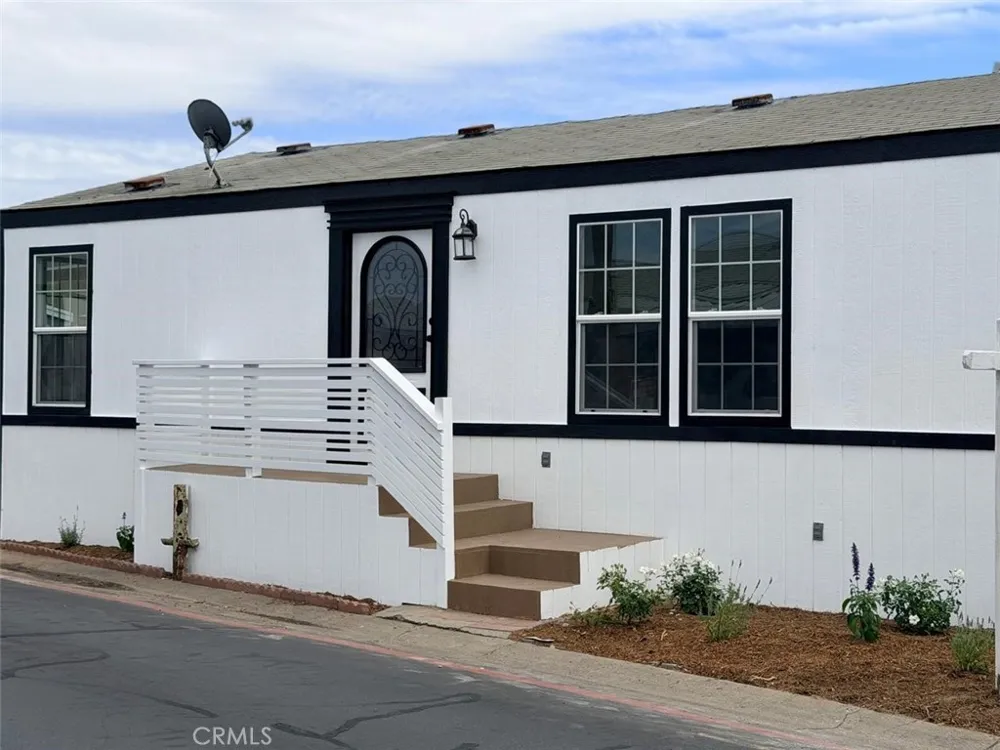 301 Duke lane #16 Santa Ana, CA 92704