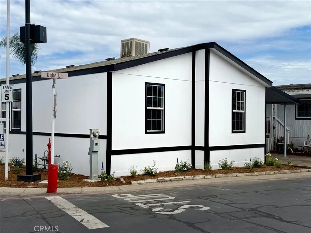 301 Duke lane #16 Santa Ana, CA 92704