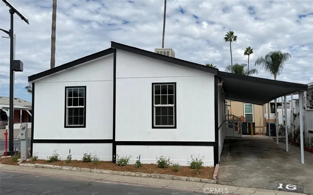 301 Duke lane #16 Santa Ana, CA 92704