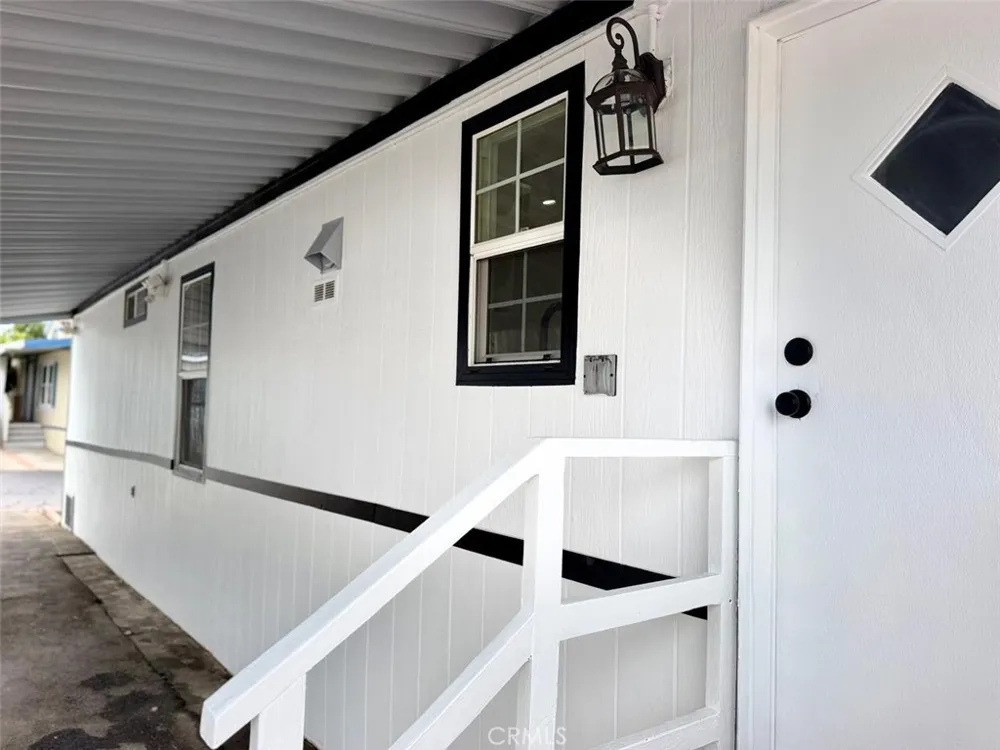 301 Duke lane #16 Santa Ana, CA 92704