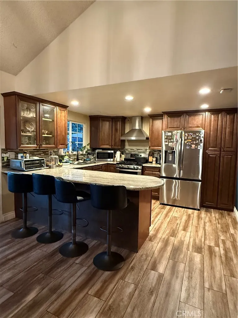 19804 Arminta Street Los Angeles, CA 91306