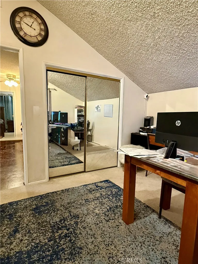 19804 Arminta Street Los Angeles, CA 91306