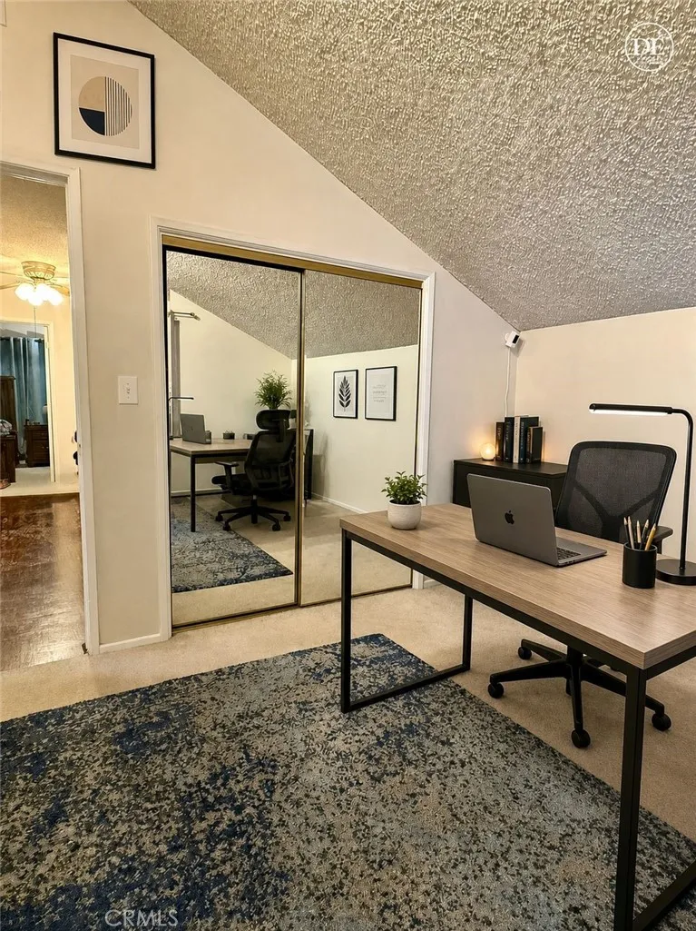 19804 Arminta Street Los Angeles, CA 91306