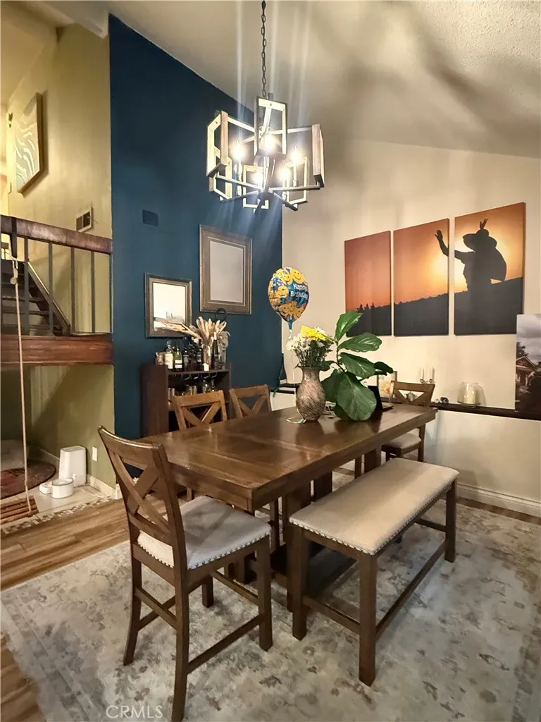 19804 Arminta Street Los Angeles, CA 91306