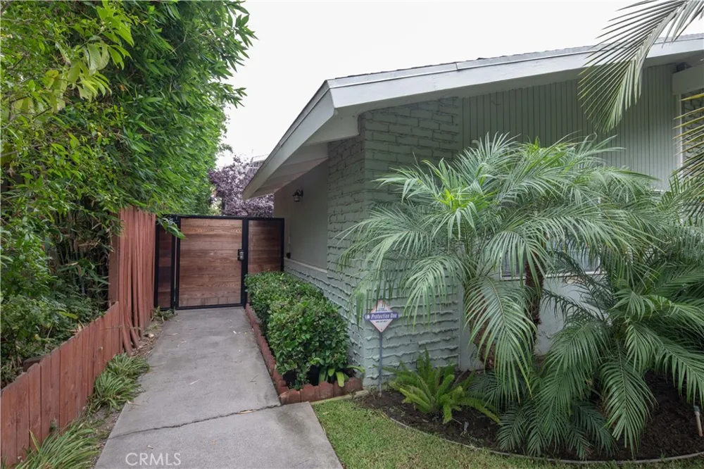329 Orizaba Avenue #3 Long Beach, CA 90814