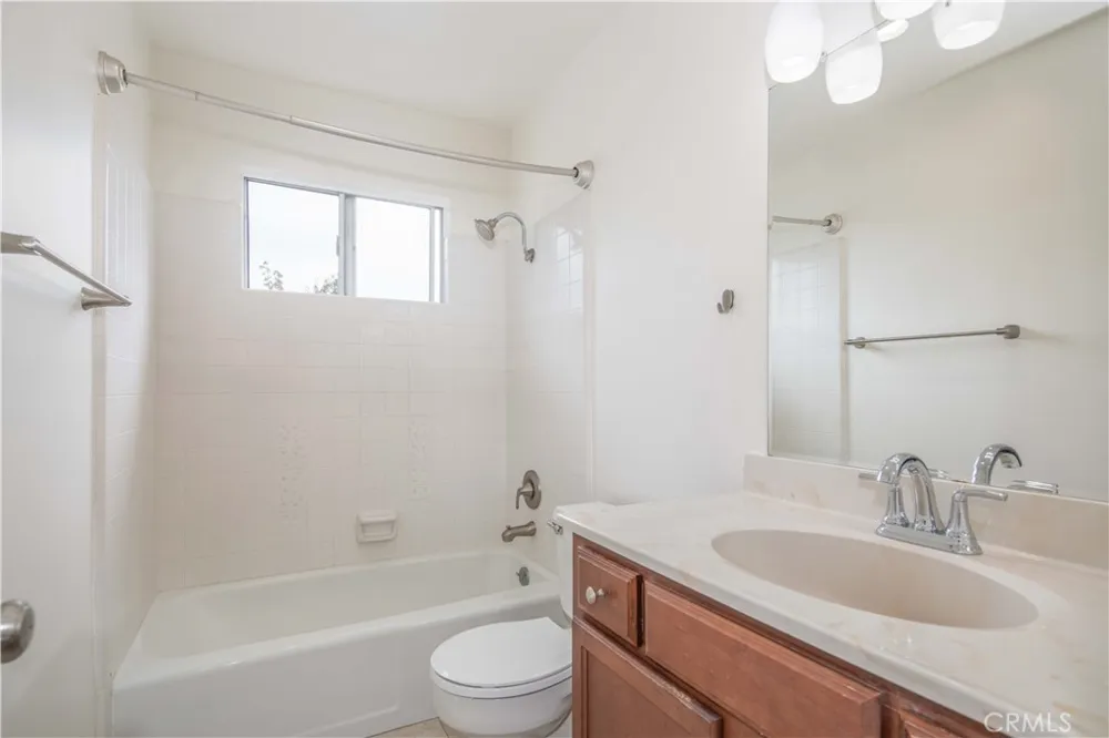 329 Orizaba Avenue #3 Long Beach, CA 90814