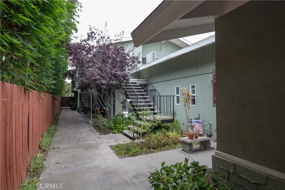329 Orizaba Avenue #3 Long Beach, CA 90814