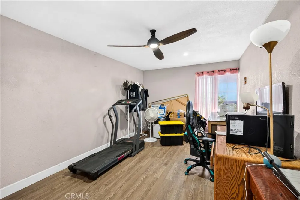 18004 Orange Hesperia, CA 92345