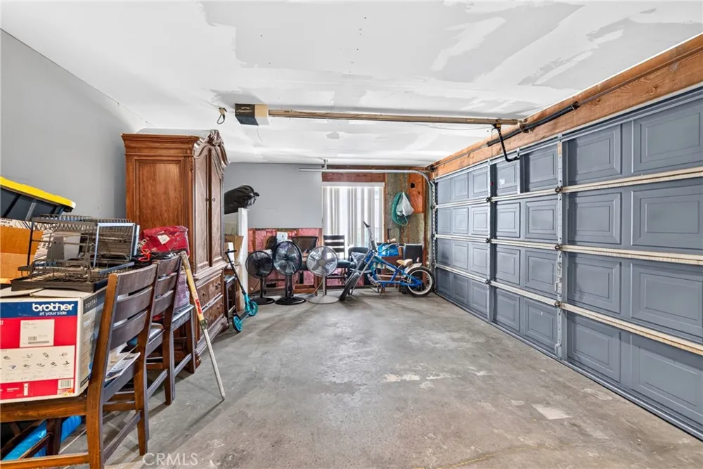 18004 Orange Hesperia, CA 92345
