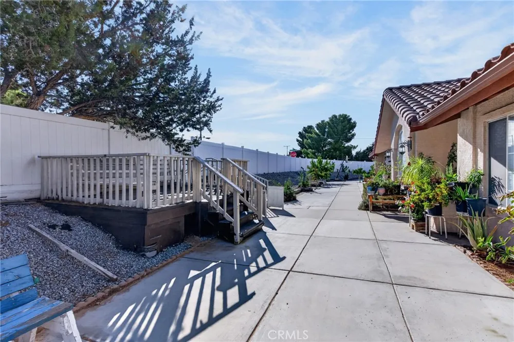 18004 Orange Hesperia, CA 92345